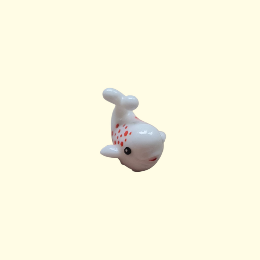 Whaley Great Whale Pocket Hug