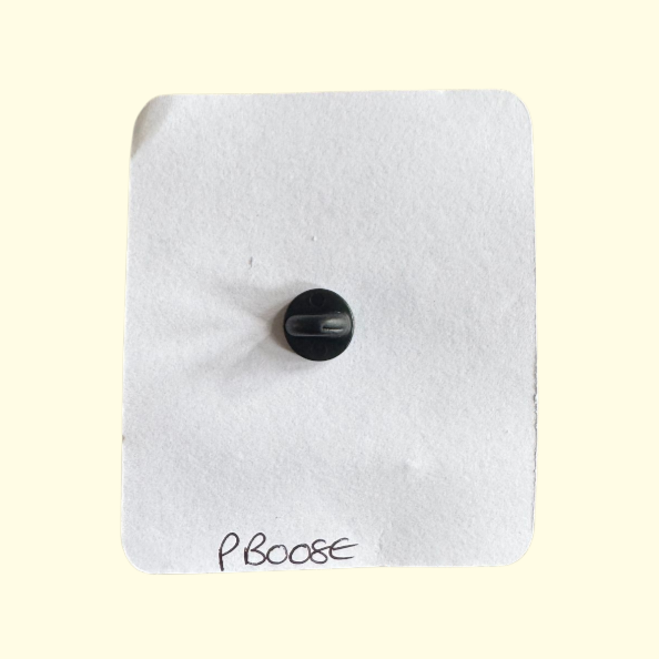 K-Pop Love Pin Badge