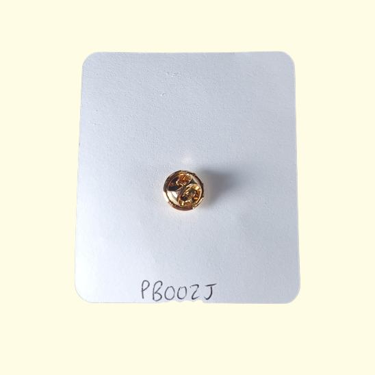 Hello Kitty Heart Pin Badge