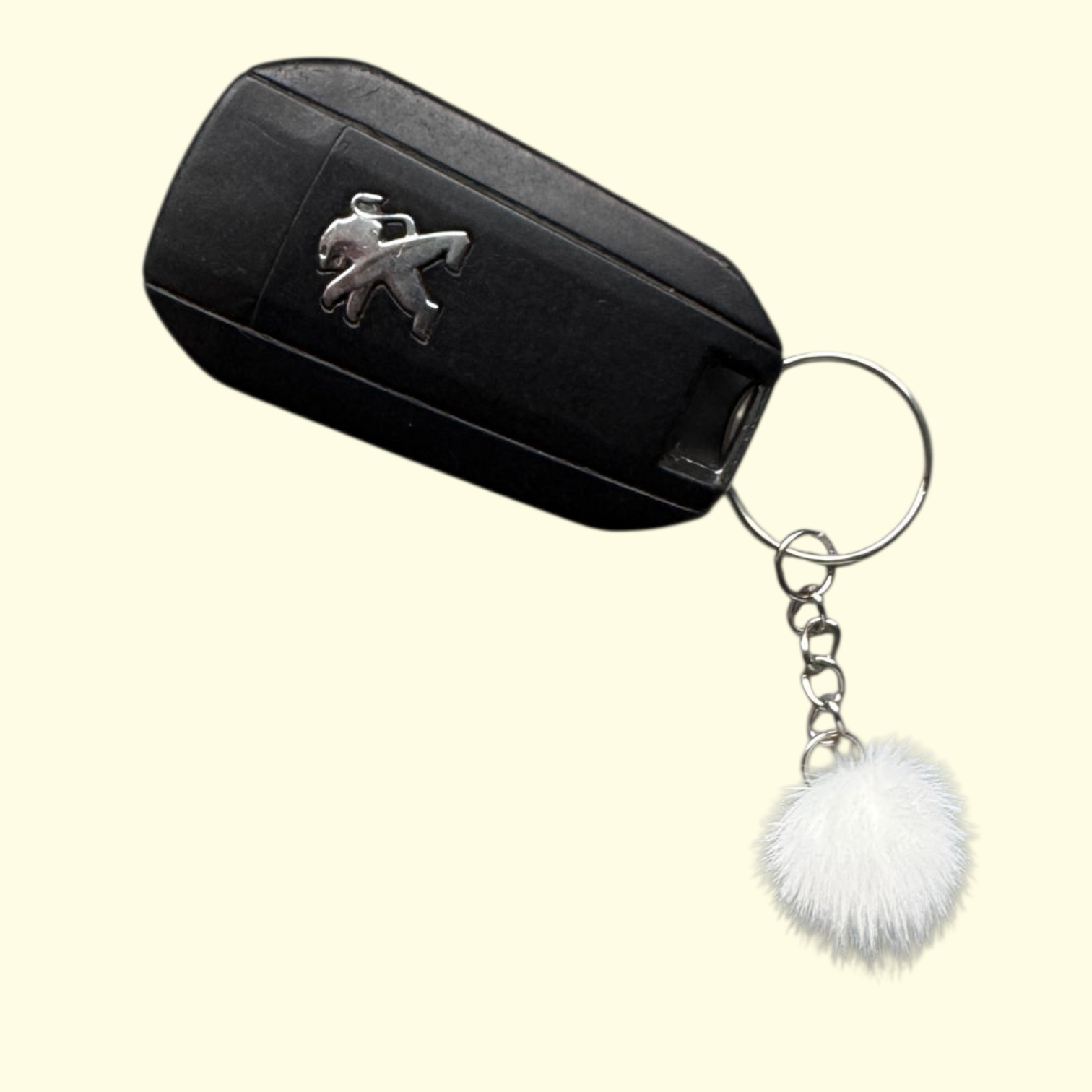 Pom Pom White Keyring