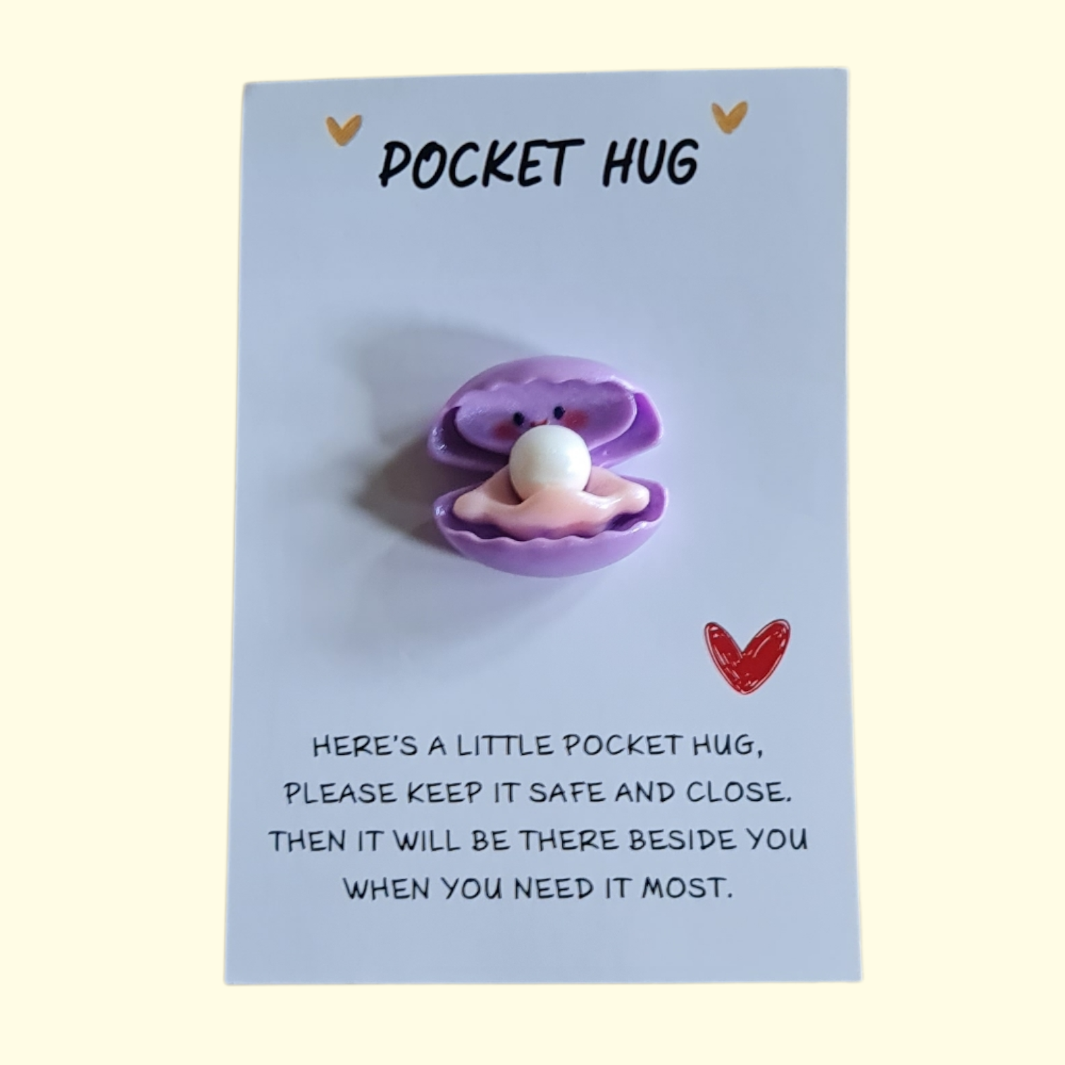 Pearl Pocket Hug