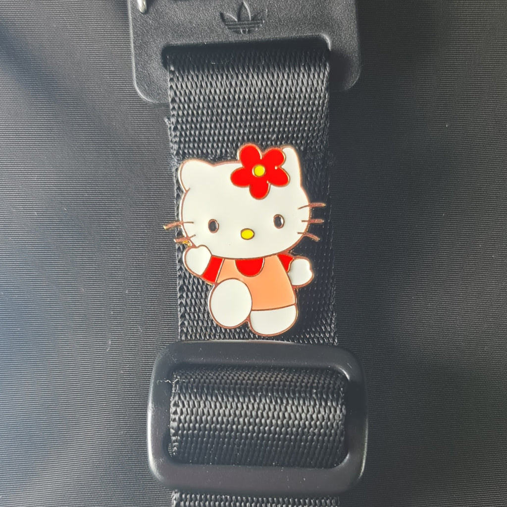 Hello Kitty Flower Pin Badge